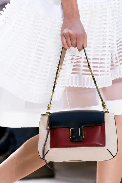 Look 31
